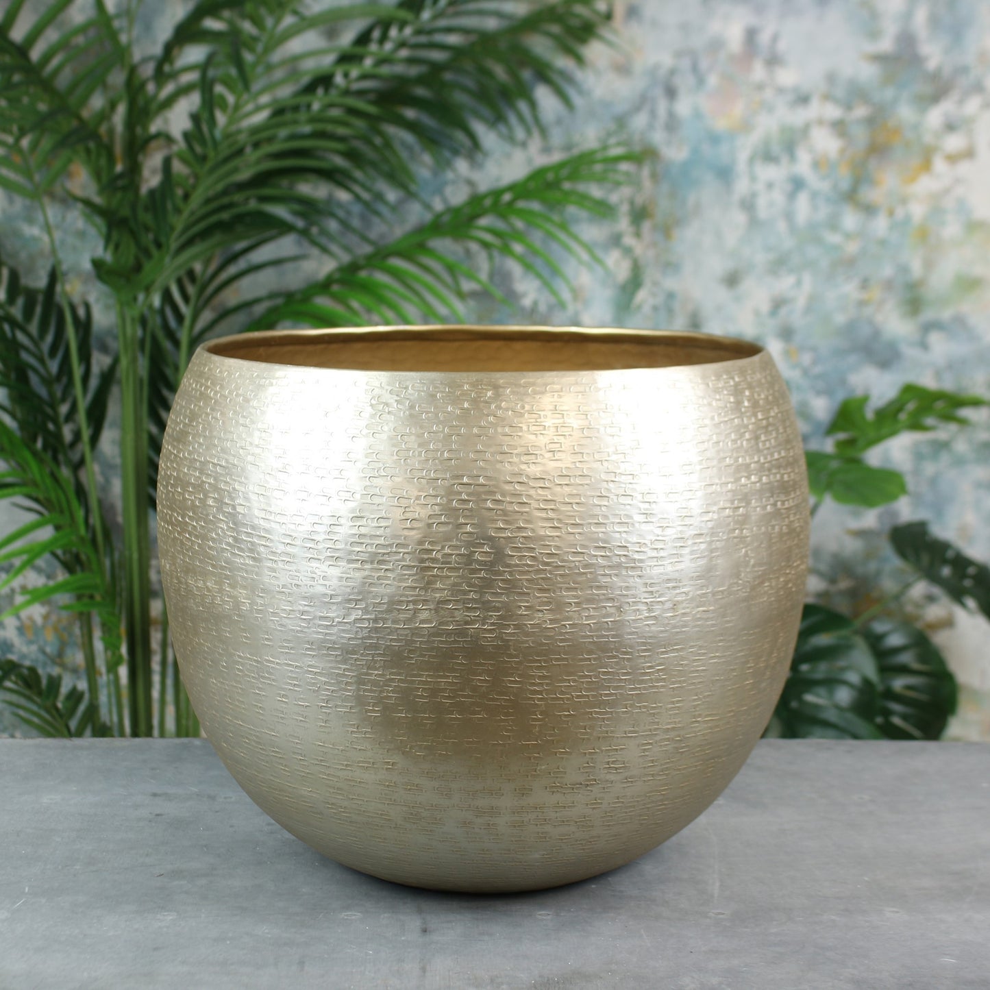 Matt Champagne Hampstead Planter (Medium)