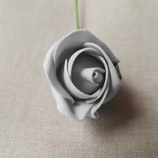 Bunch of 8 Grey Foam Tea Rose Bud