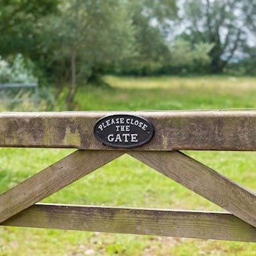 Close The Gate Garden Sign