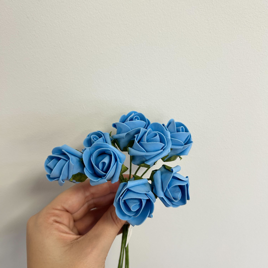 Bunch of 8 China Blue Foam Tea Rose Bud